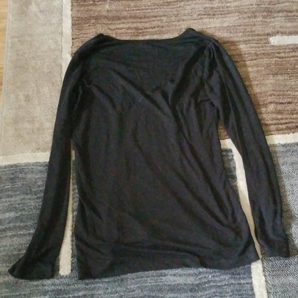 Black V-neck Long Sleeve - Picture 2 of 3